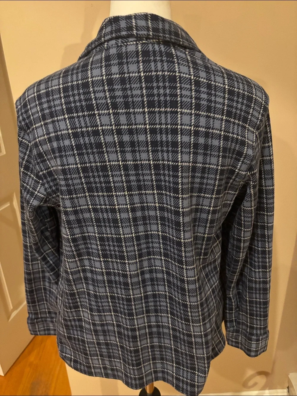 Boys Gap kids blue plaid flannel button down shirt